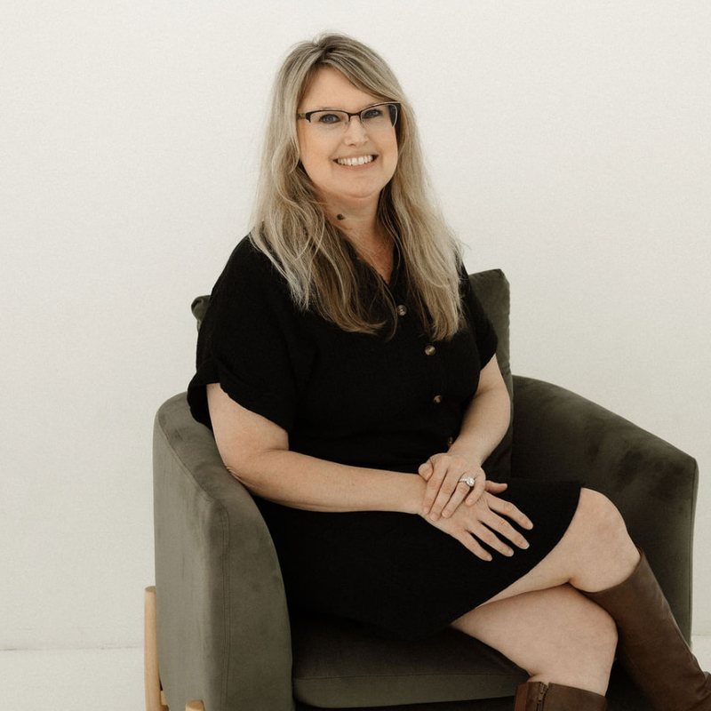 Portrait of Melissa Yetter